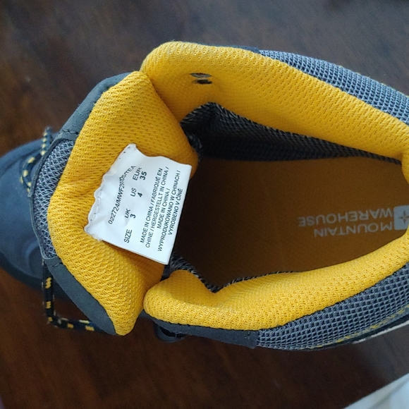 Boy's Mountain Warehouse Boots - Picture 5 of 5